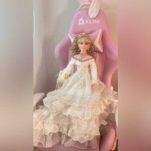 Elegant Vintage anime Hime gyaru design model glass doll figure